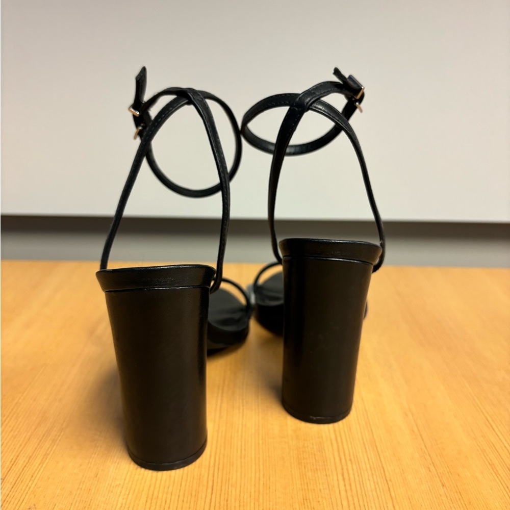 Steve Madden block heel size 7.